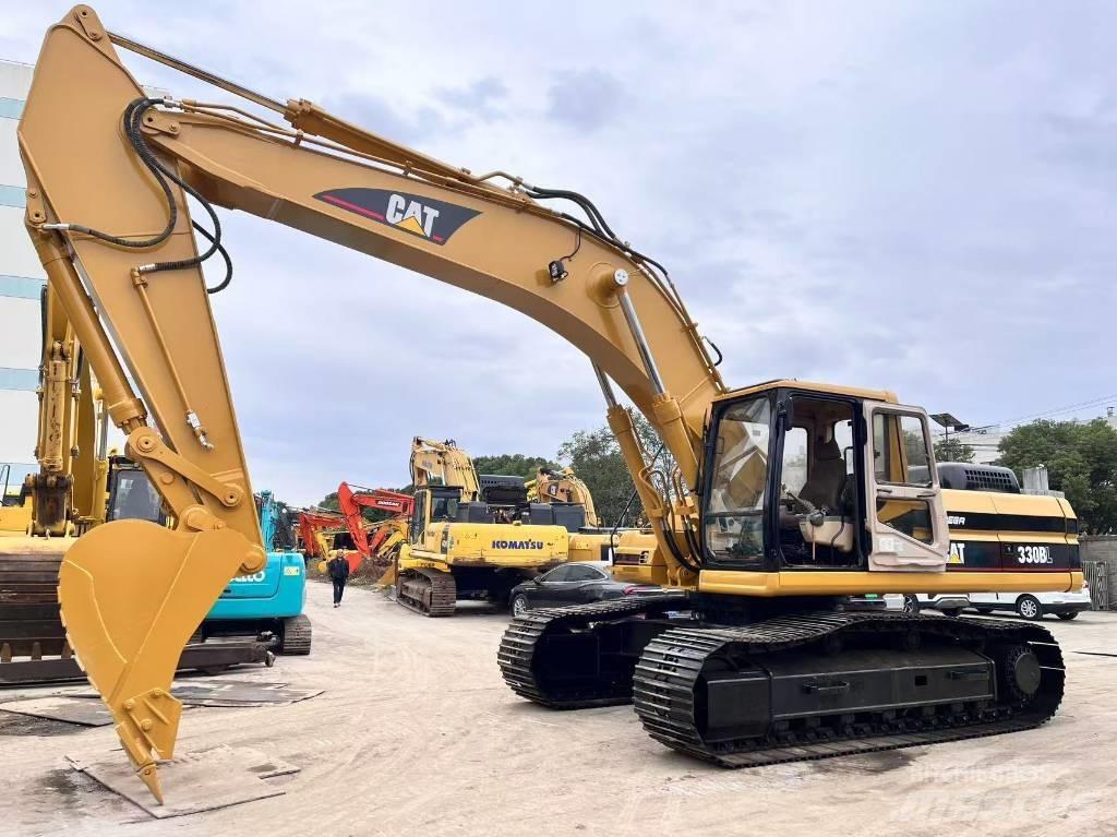 CAT 330 B Excavatoare pe șenile
