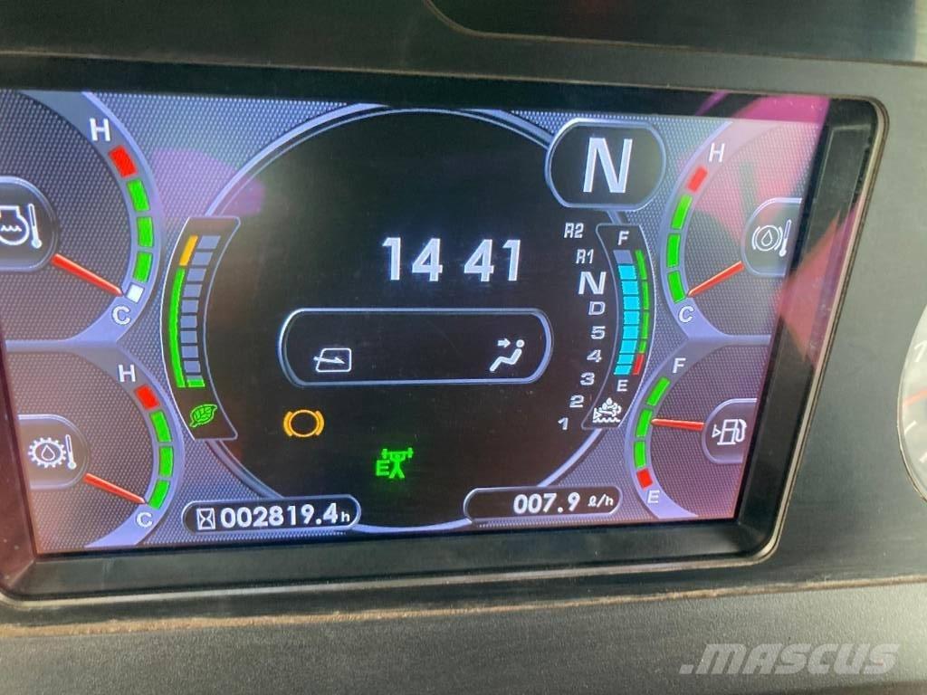 Komatsu HM300-5E0 Transportoare articulate