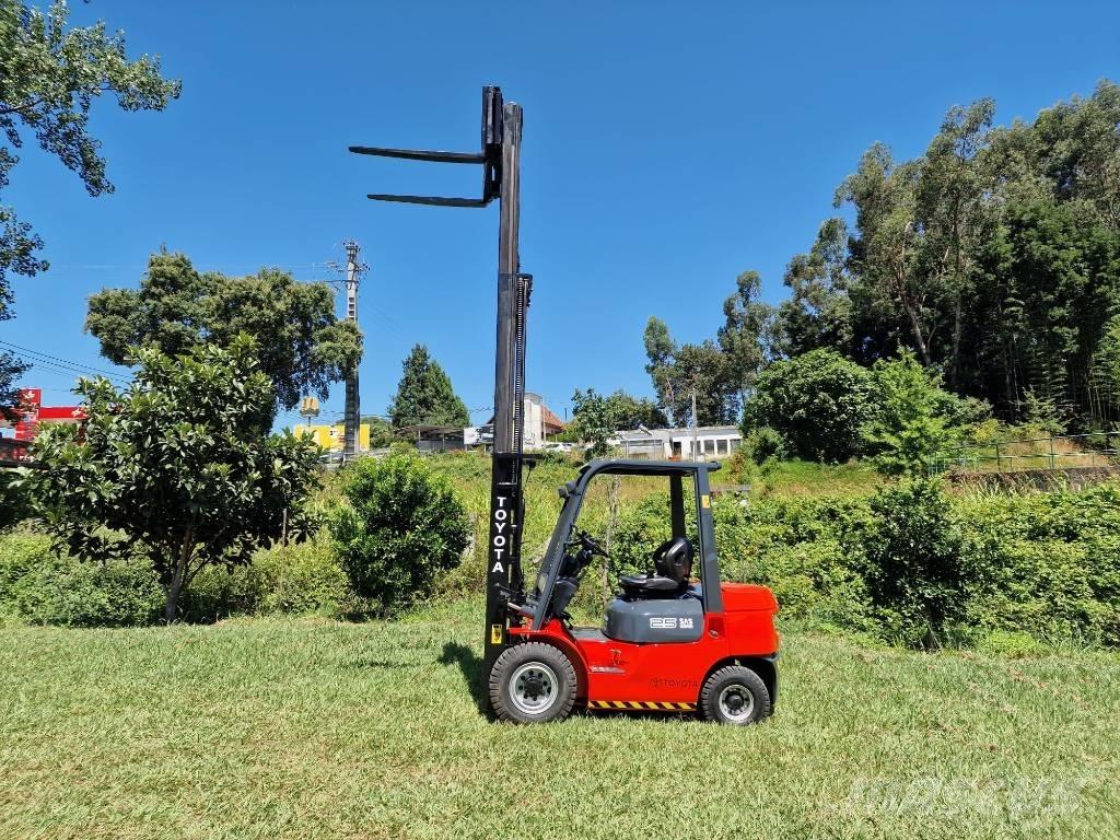 Toyota 25 Stivuitor diesel