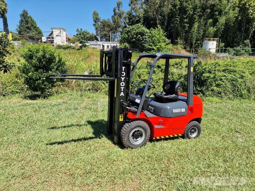 Toyota 25 Stivuitor diesel