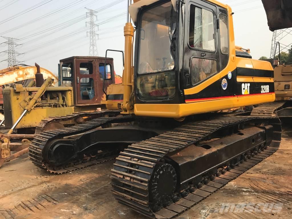 CAT 320B Excavatoare pe șenile
