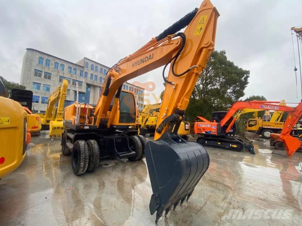 Hyundai 150W-9 Excavatoare cu roti