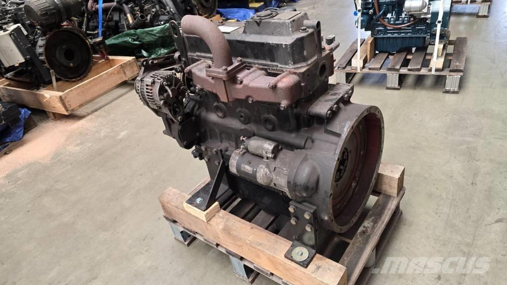 Yanmar 4TNV98 Motoare