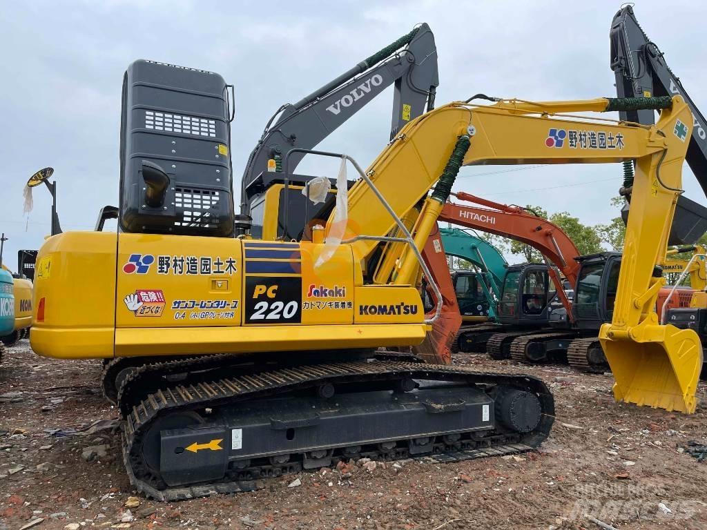 Komatsu PC 220 Excavatoare pe șenile
