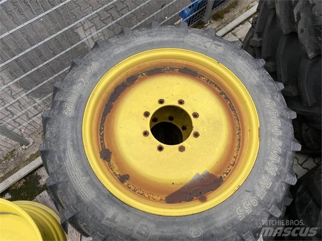 BKT 270/95R32 Roti