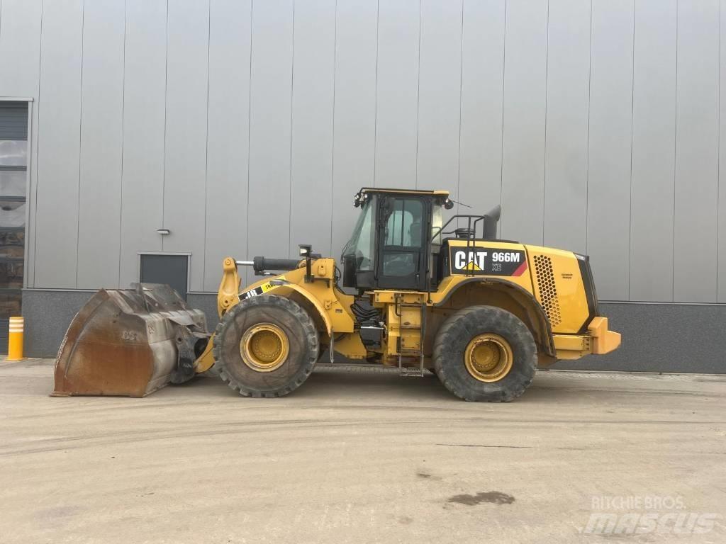CAT 966M XE Incarcator pe pneuri