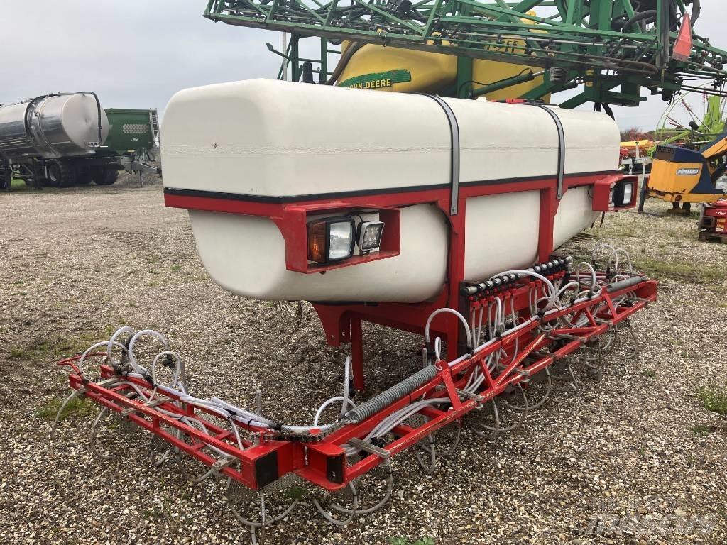  Agrovo 3000 liter Pulverizatoare spayers