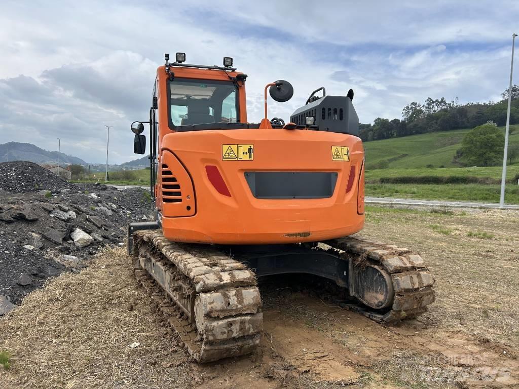Doosan DX 140 Excavatoare pe șenile
