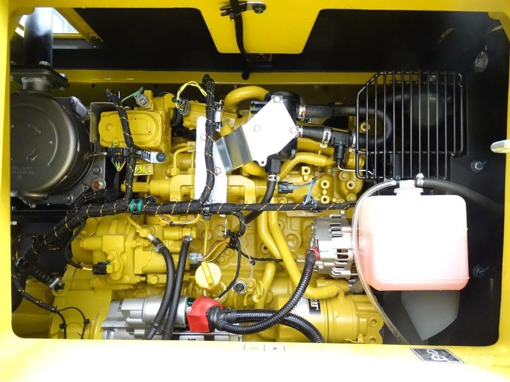 CAT 310 Excavatoare pe șenile
