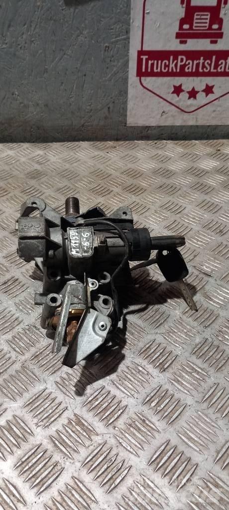 MAN TGX    81255016035 Cabine si interior