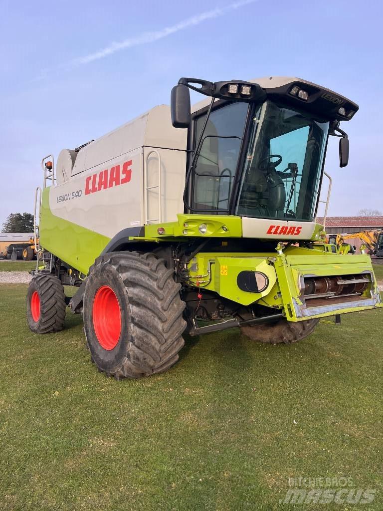 CLAAS LEXION 540 Combine de secerat