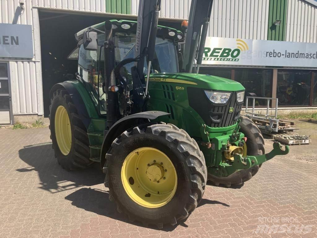 John Deere 6125R Tractoare
