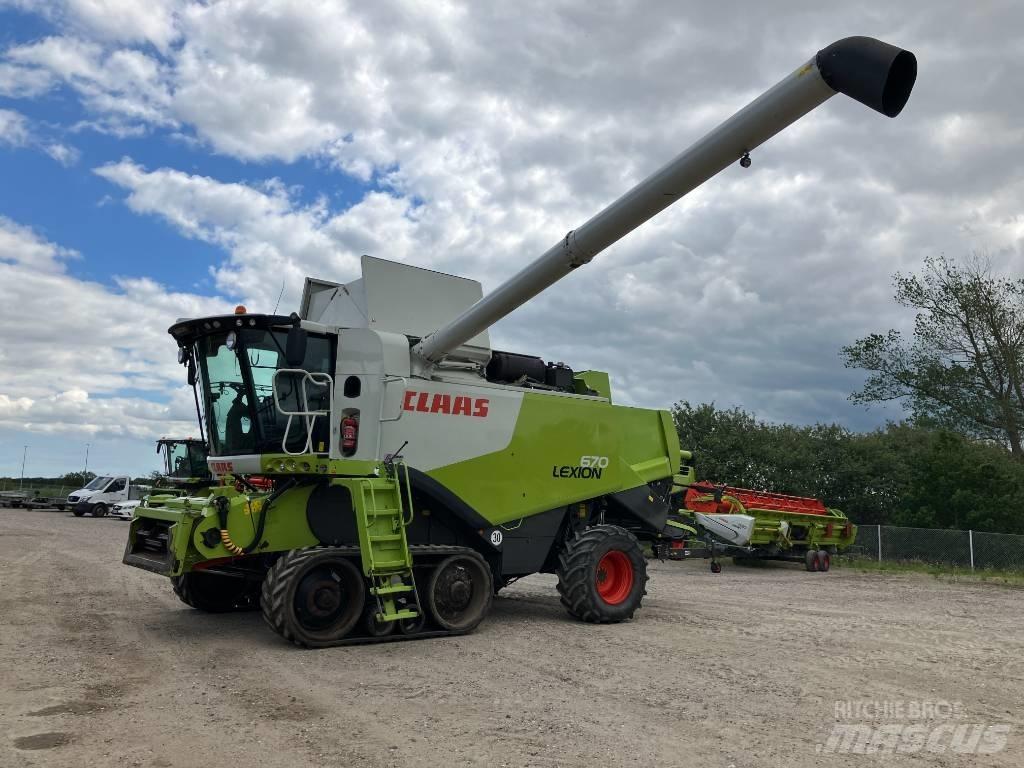 CLAAS LEXION 670 TT Combine de secerat