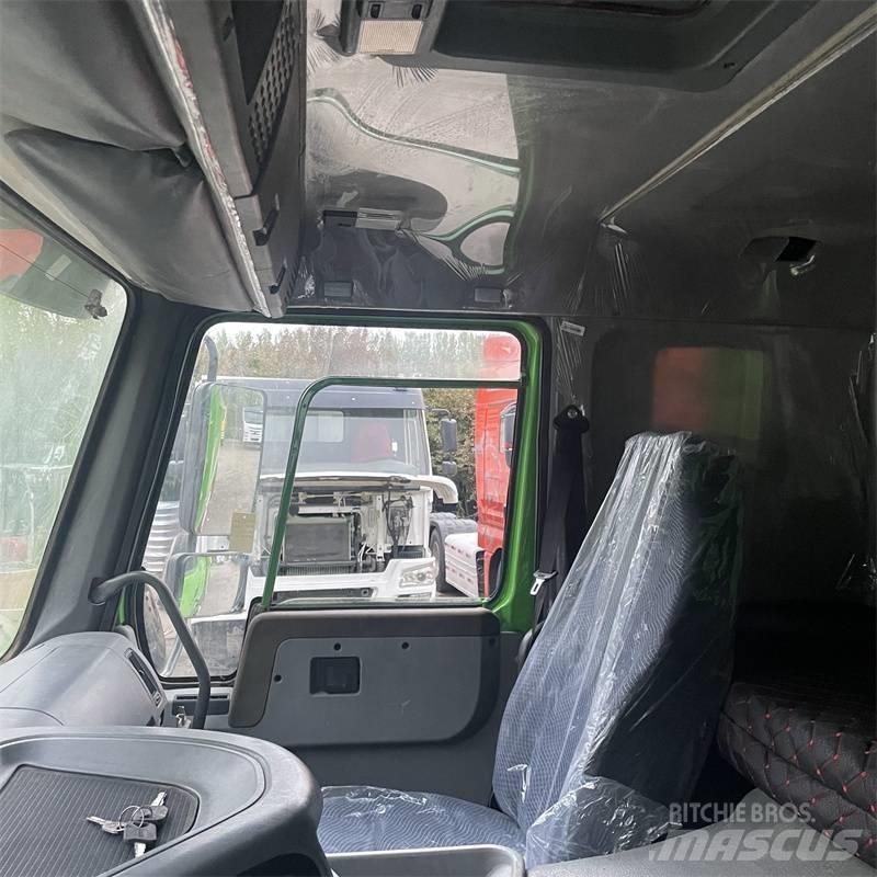 Howo 371 8x4 Autobasculanta