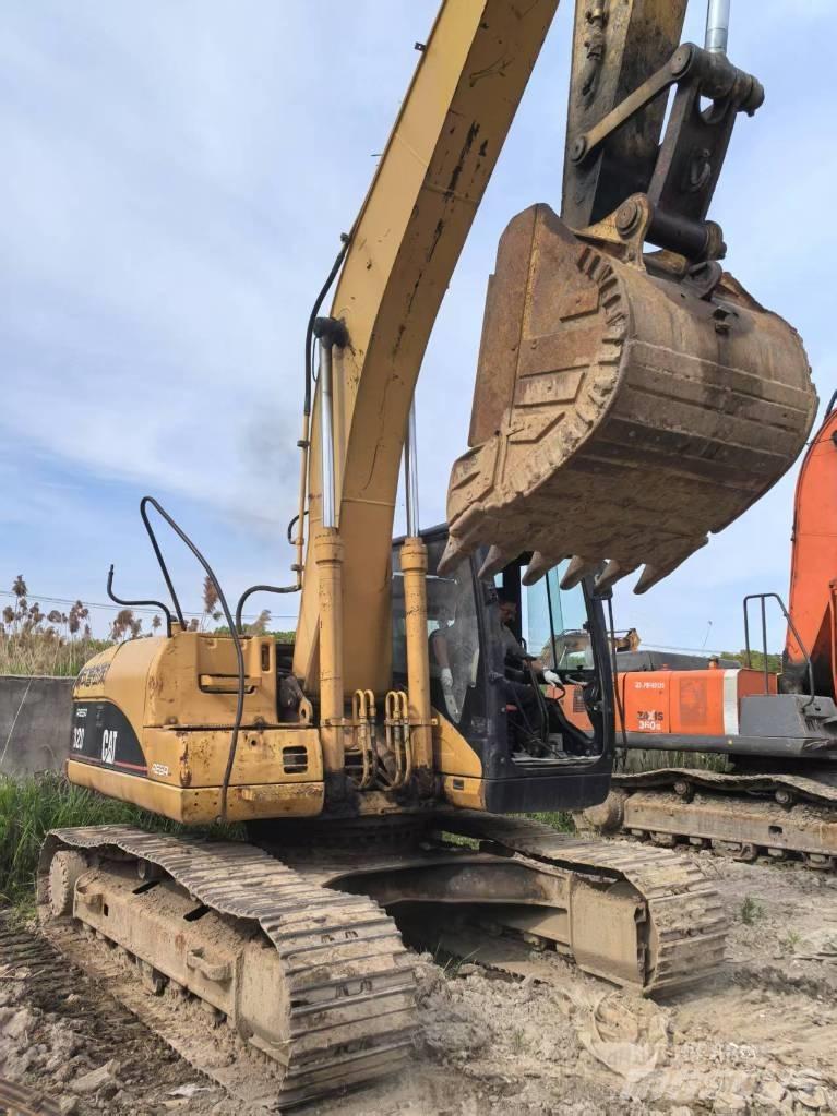 CAT 320 C Excavatoare pe șenile
