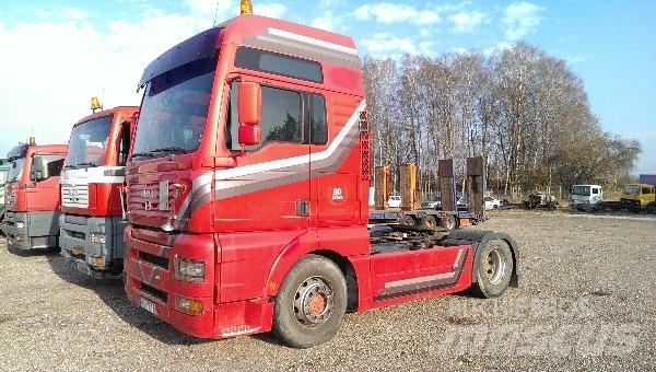 MAN 18.513 Autotractoare
