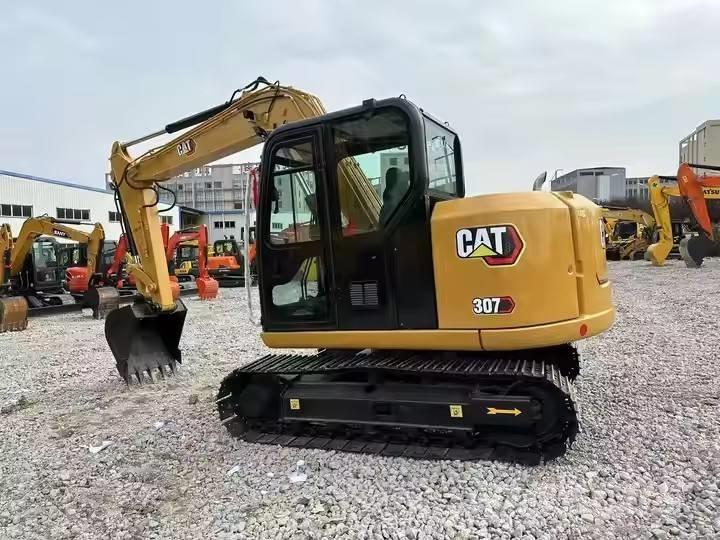 CAT 307 Excavatoare pe șenile
