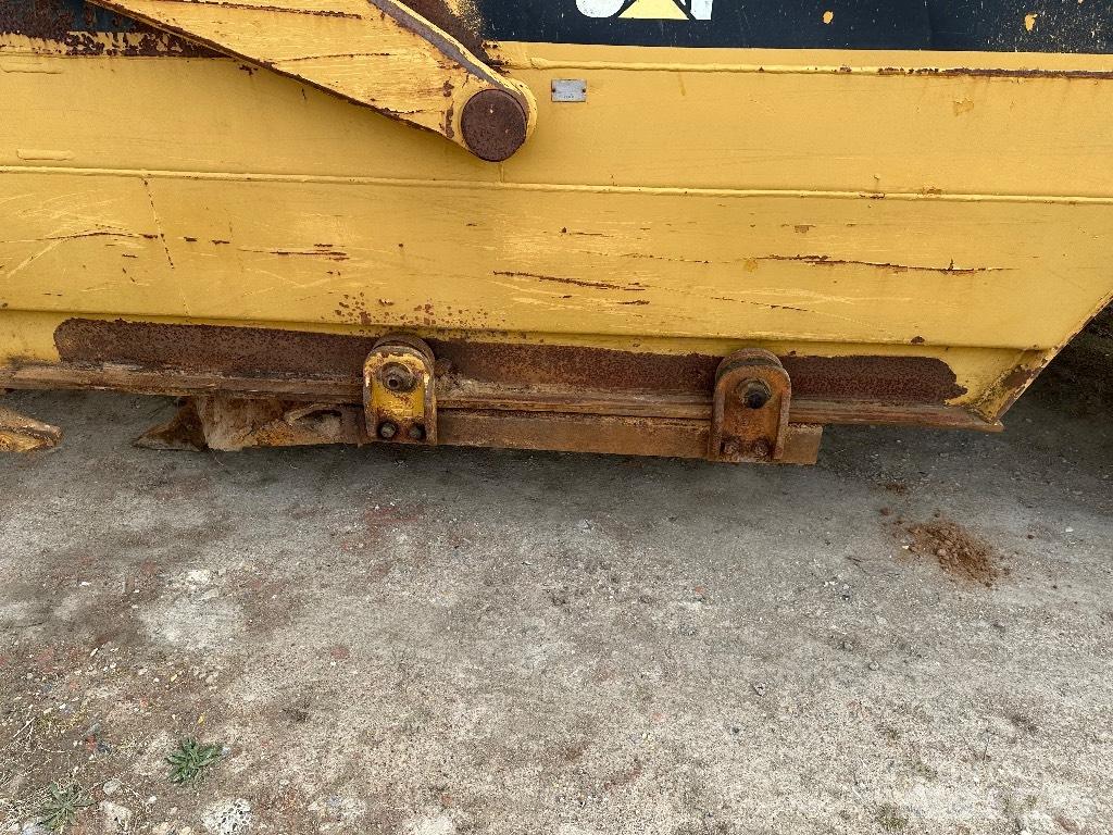 CAT 615 Elevatoare