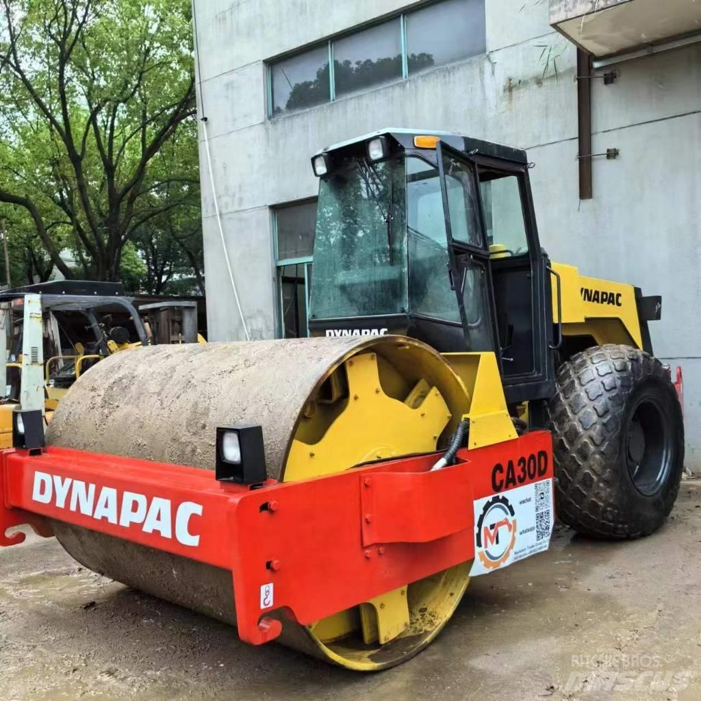 Dynapac CA30D Compactoare monocilindrice