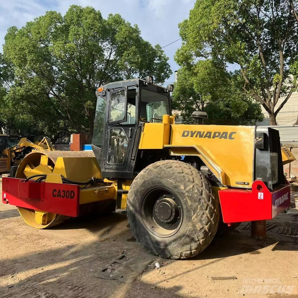Dynapac CA30D Compactoare monocilindrice