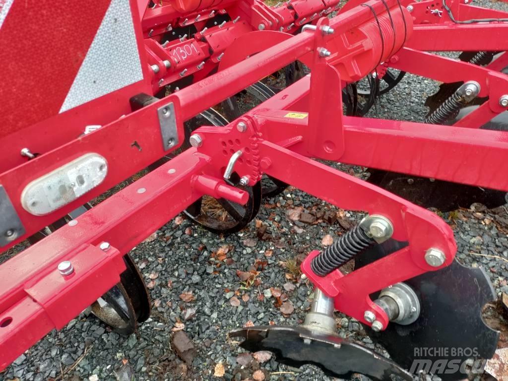 Horsch Terrano 3 FX Cultivatoare