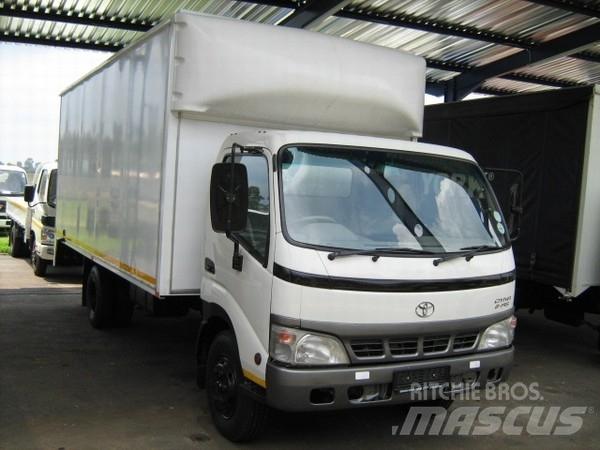 Toyota Dyna 8145 Autocamioane