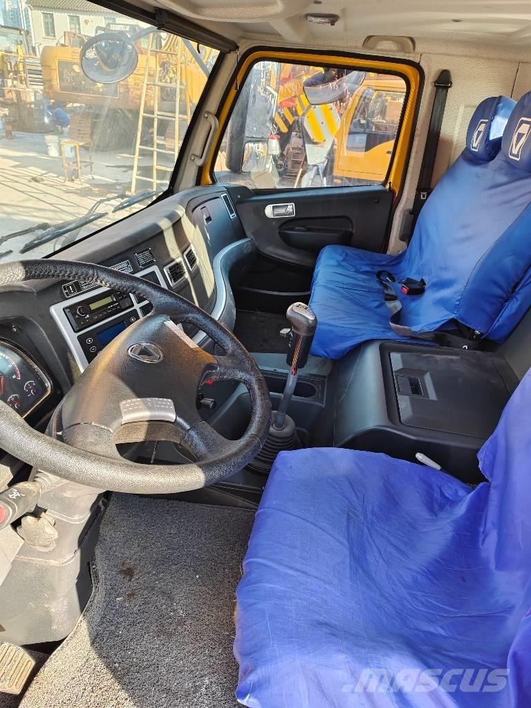 XCMG QY 30 K5 Macara pentru orice teren