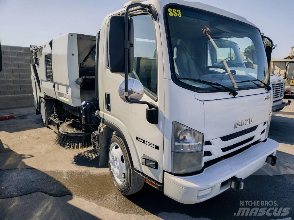 Isuzu NQR Uscatoare Scrubber