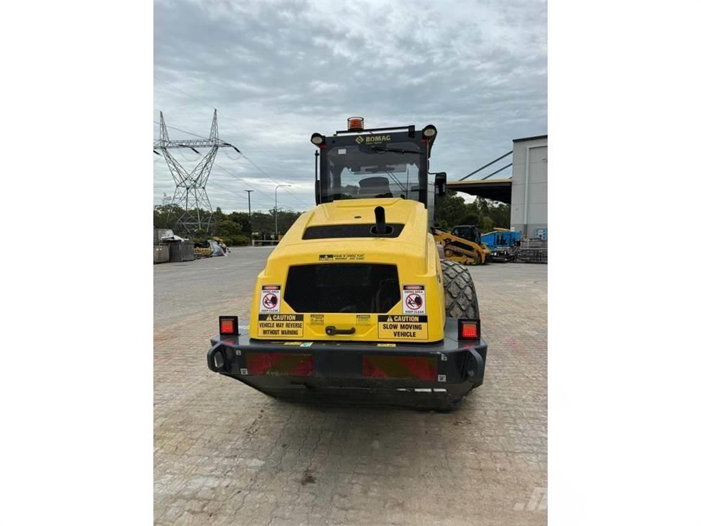 BMW 213D Compactoare monocilindrice