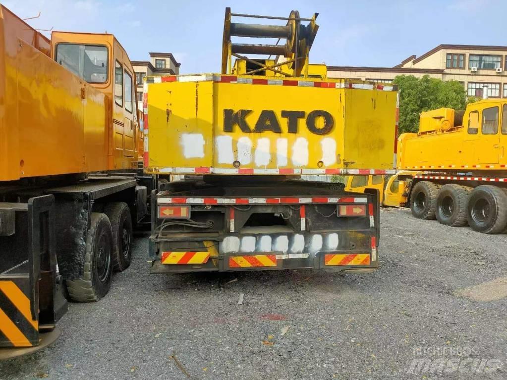 Kato NK 400 E-3 Macara pentru orice teren