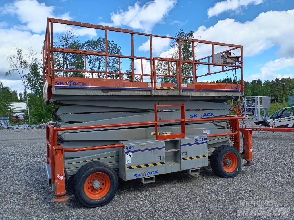 SkyJack SJ 9250 Platforme foarfeca