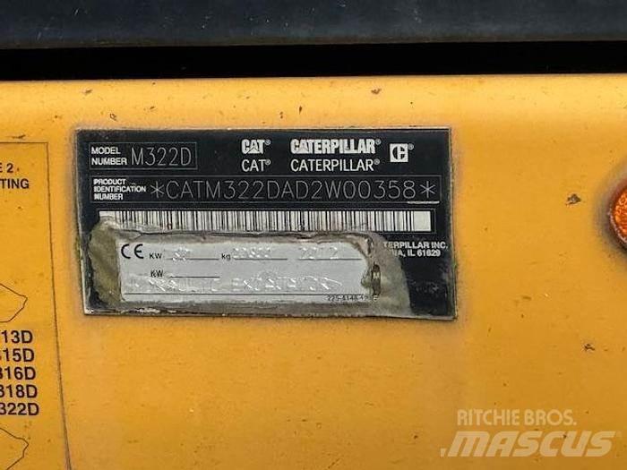 CAT M 322 D Excavatoare cu roti