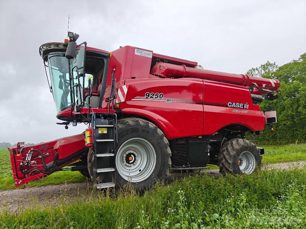 Case IH 9250 Combine de secerat