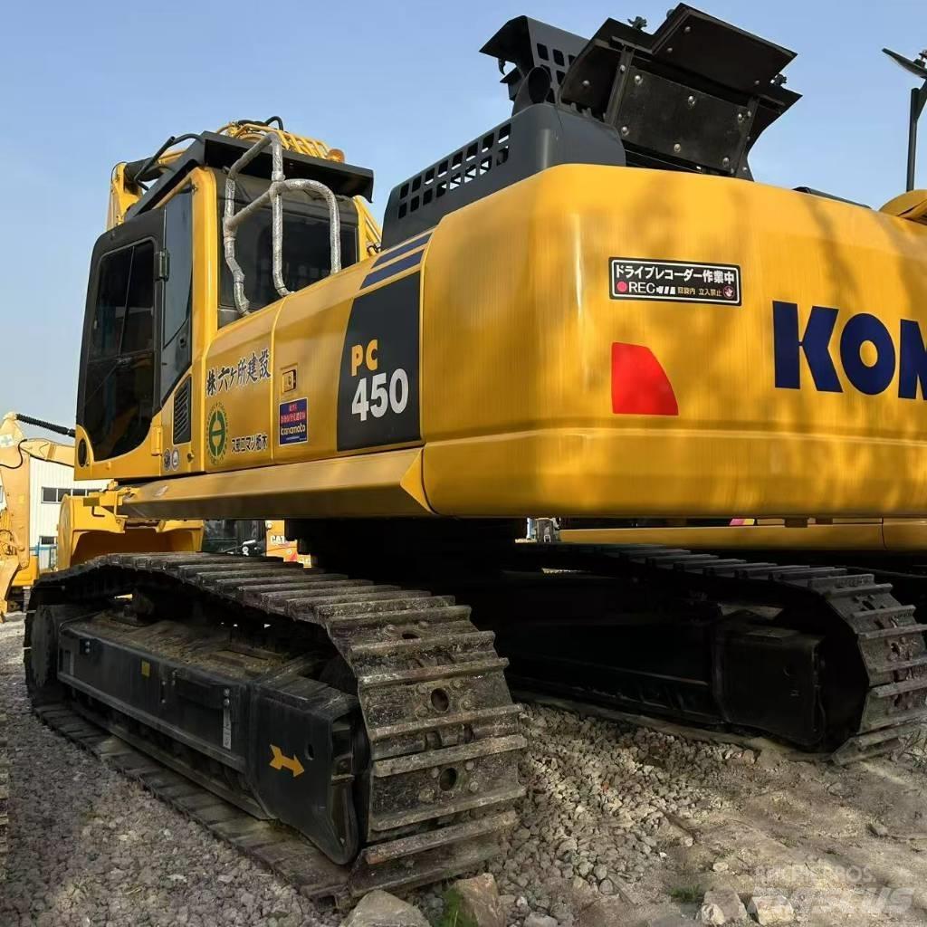 Komatsu 450 Excavatoare pe șenile
