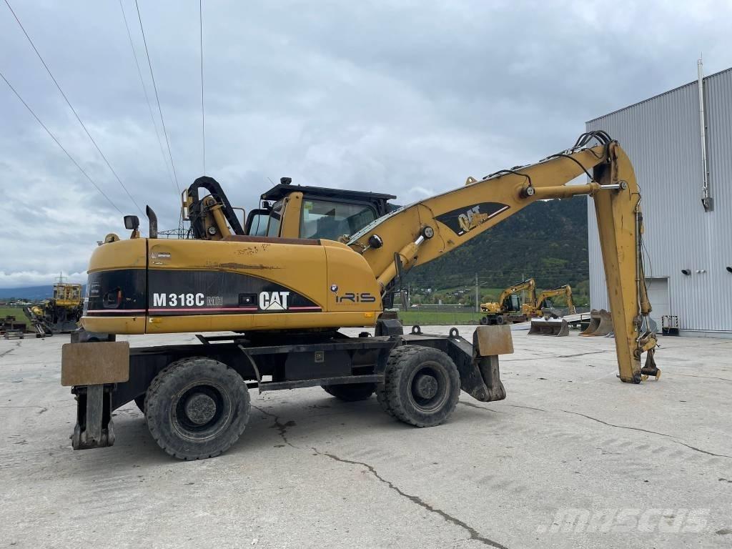 CAT M 318 C MH Paleta de manipulare