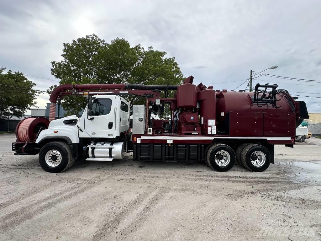 Freightliner 114 SD Camion vidanje