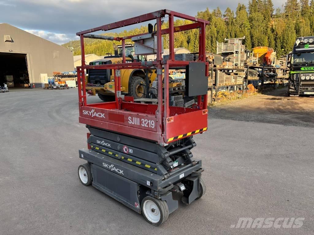 SkyJack SJ III 3219 Platforme foarfeca