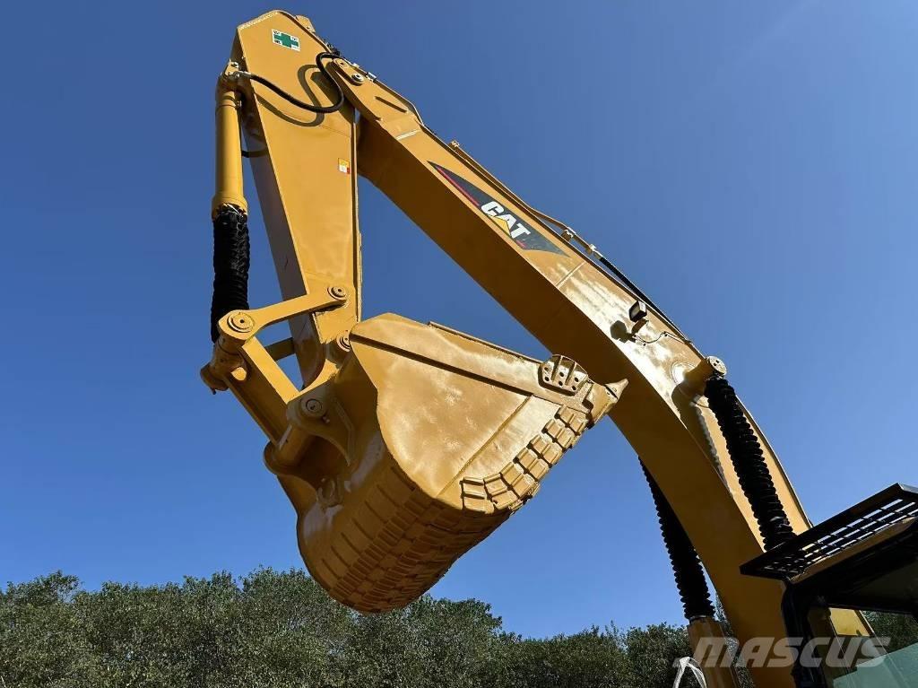 CAT 330 C L Excavatoare pe șenile
