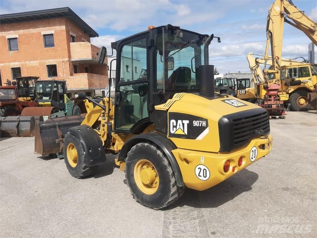 CAT 907H Incarcator pe pneuri