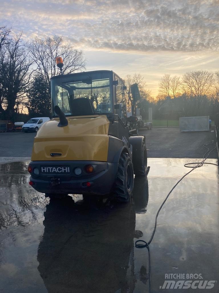 Hitachi ZW 75-6 Incarcator pe pneuri