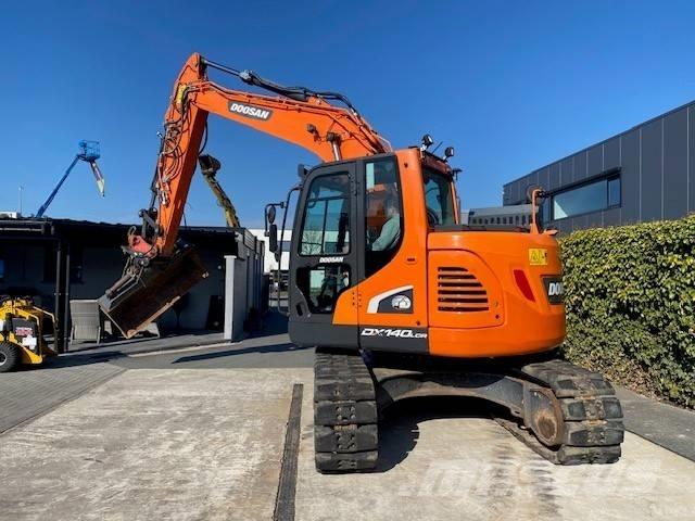 Doosan DX140 LCR-5 Excavatoare pe șenile
