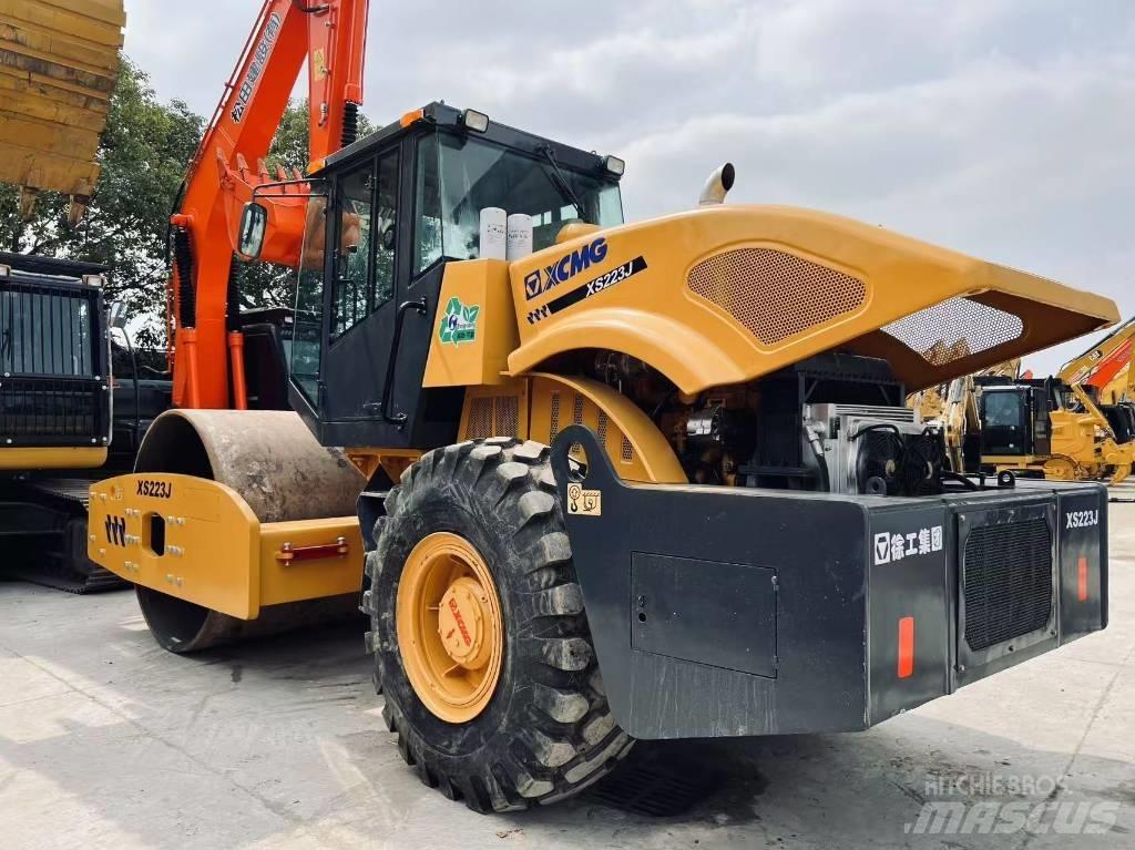 XCMG XS 223 J Compactoare monocilindrice