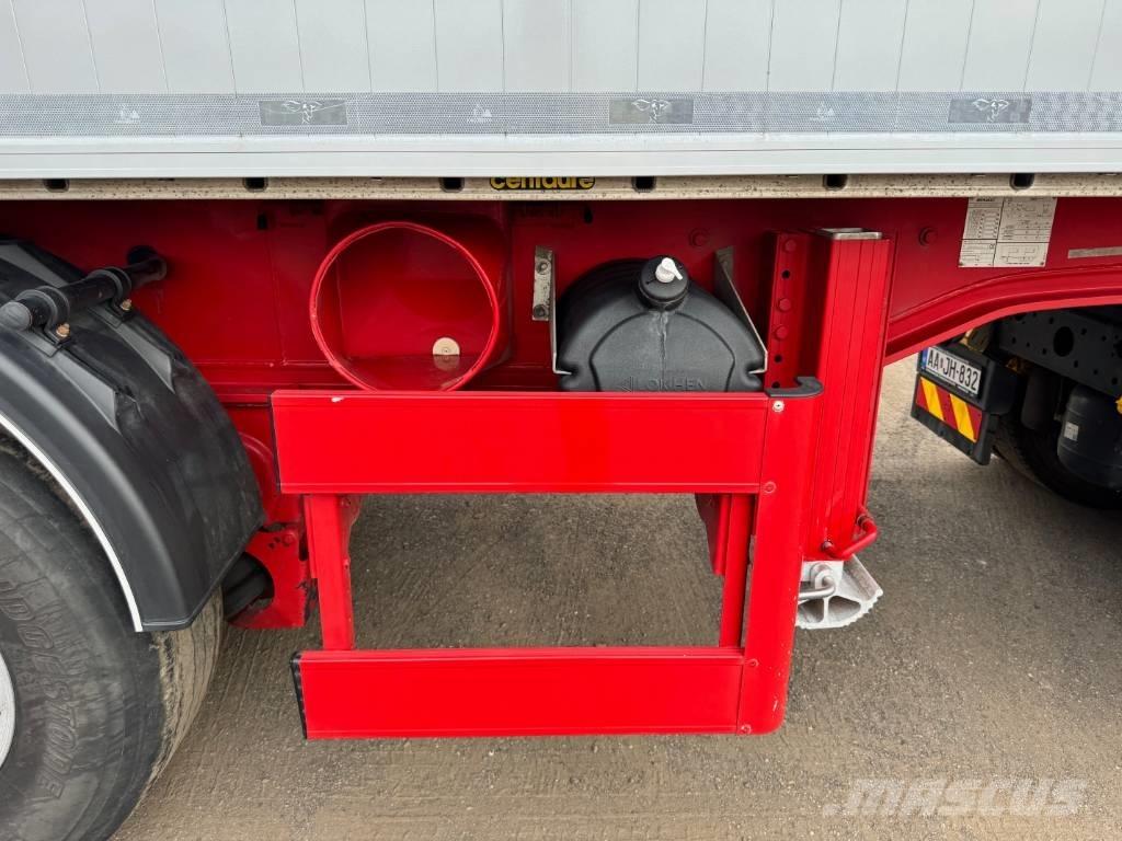 Benalu 45m3,  40.000km! Semi-remorca Basculanta