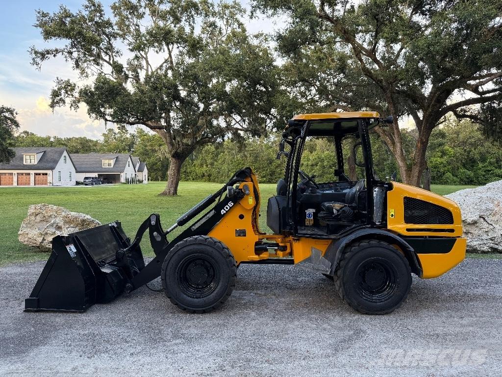 JCB 407 Incarcator pe pneuri