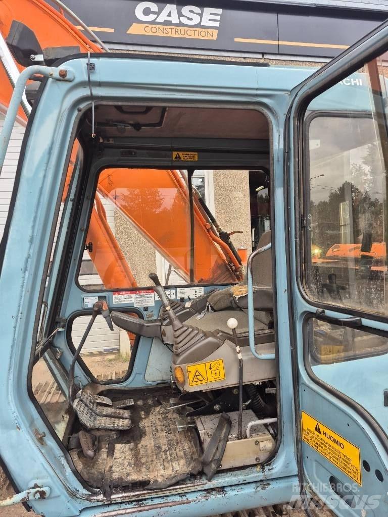 Hitachi EX 200-3 Excavatoare pe șenile
