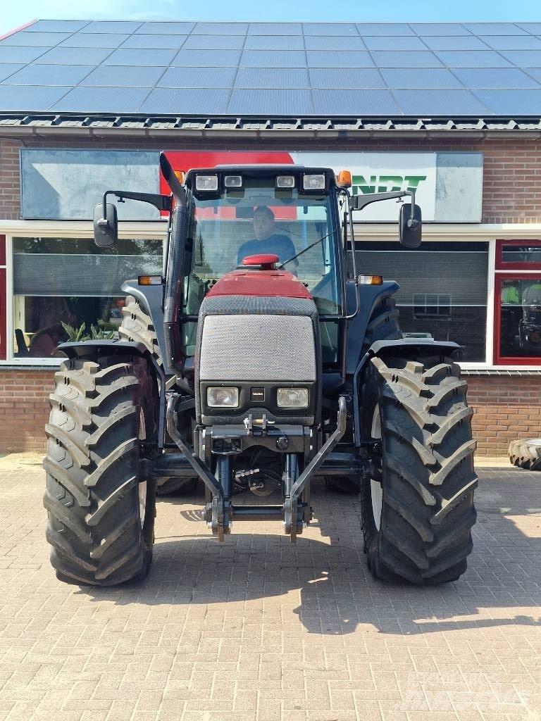 Valtra 8950 Tractoare