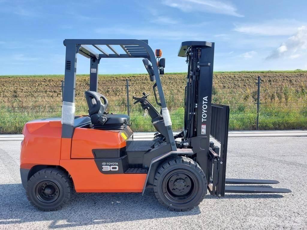 Toyota FDZN30 Strivuitoare-altele