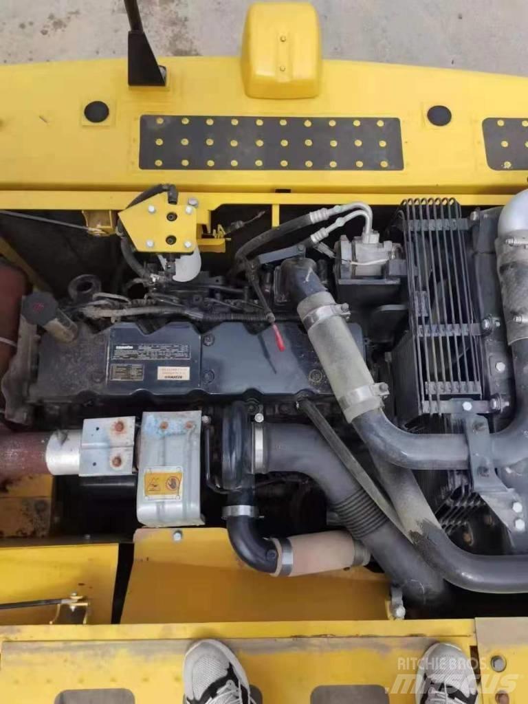 Komatsu pc200-8 Excavatoare pe șenile

