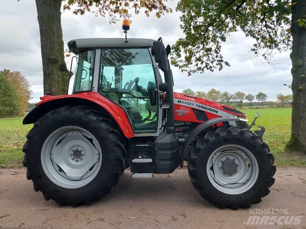 Massey Ferguson 5 S Tractoare