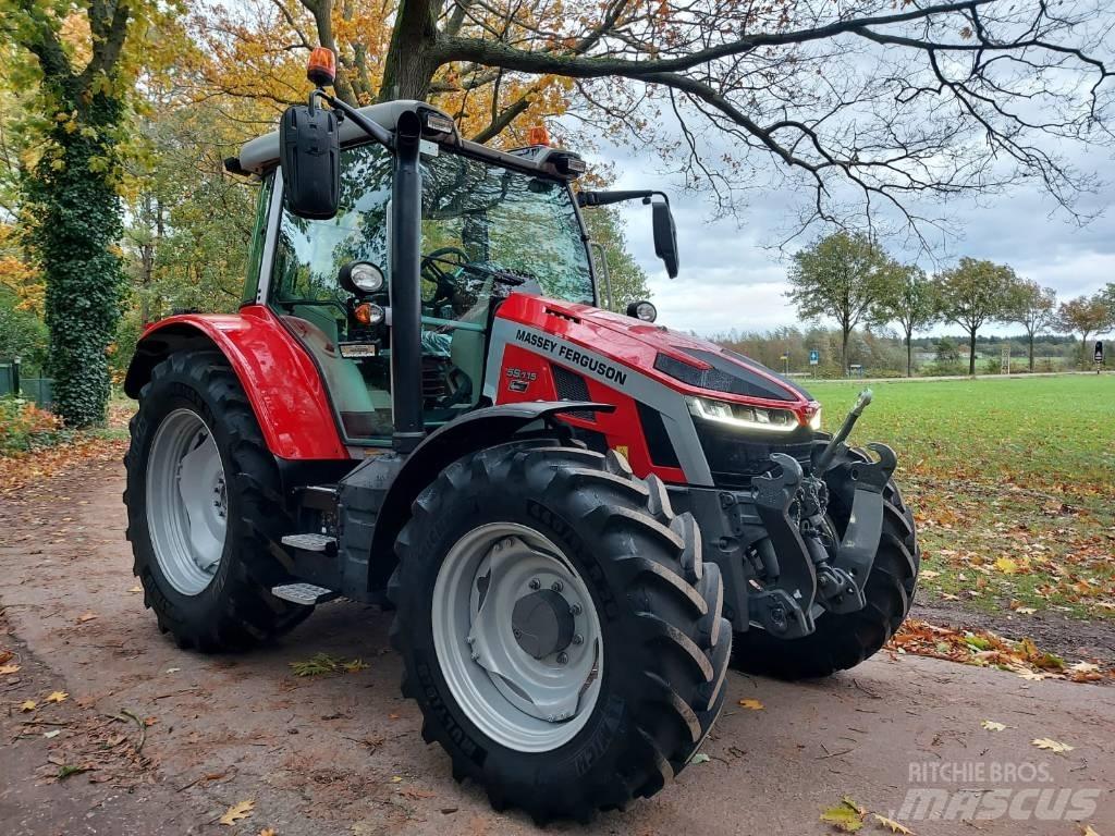 Massey Ferguson 5 S Tractoare